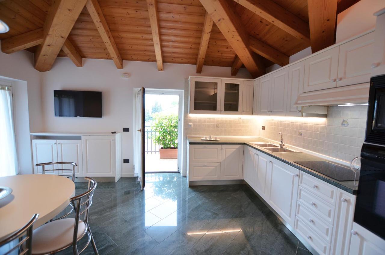 Attic Suite Palme ريفا ديل غاردا المظهر الخارجي الصورة
