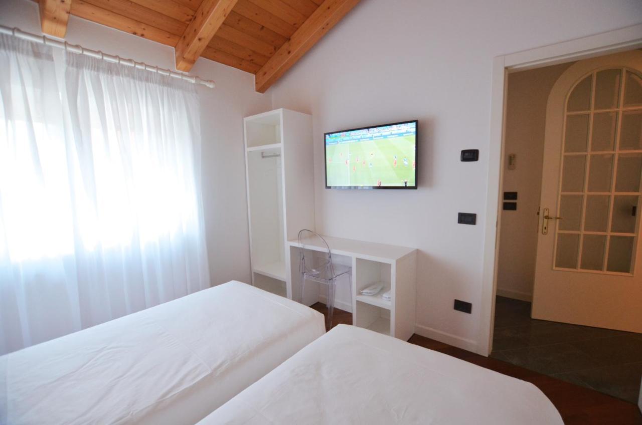 Attic Suite Palme ريفا ديل غاردا المظهر الخارجي الصورة