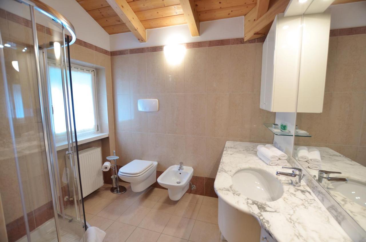 Attic Suite Palme ريفا ديل غاردا المظهر الخارجي الصورة